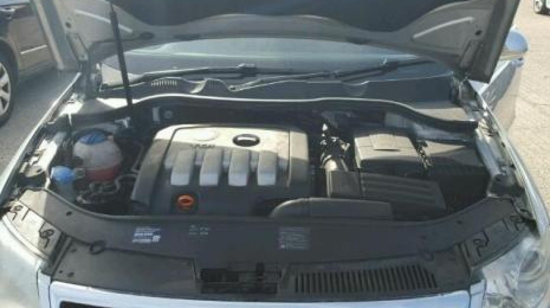 Dezmembrez / Dezmembrari Vw Passat (3C5) 2.0tdi