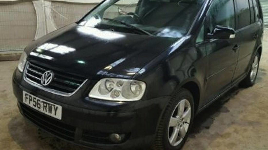 Dezmembrez / Dezmembrari Vw Touran 1T 2.0tdi