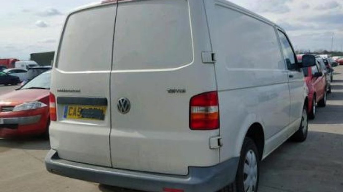 Dezmembrez / Dezmembrari Vw Transporter 5 (7HB) 1.9tdi