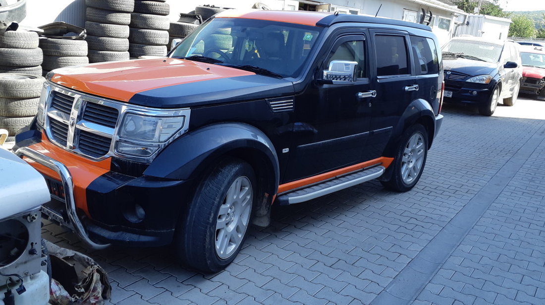 Dezmembrez Dodge Nitro, 2.8 diesel, an 2008