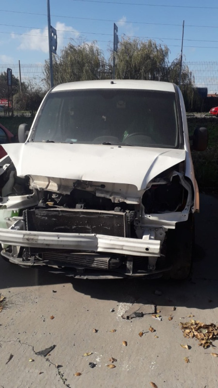 Dezmembrez Fiat DOBLO (223, 119) 2000 - 2009 1.3 D Multijet 199 A2.000 ( CP: 75, KW: 55, CCM: 1248 ) Motorina