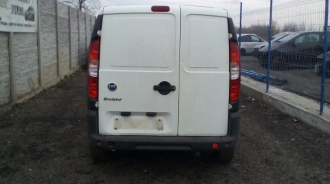 Dezmembrez Fiat Doblo ,an 2007