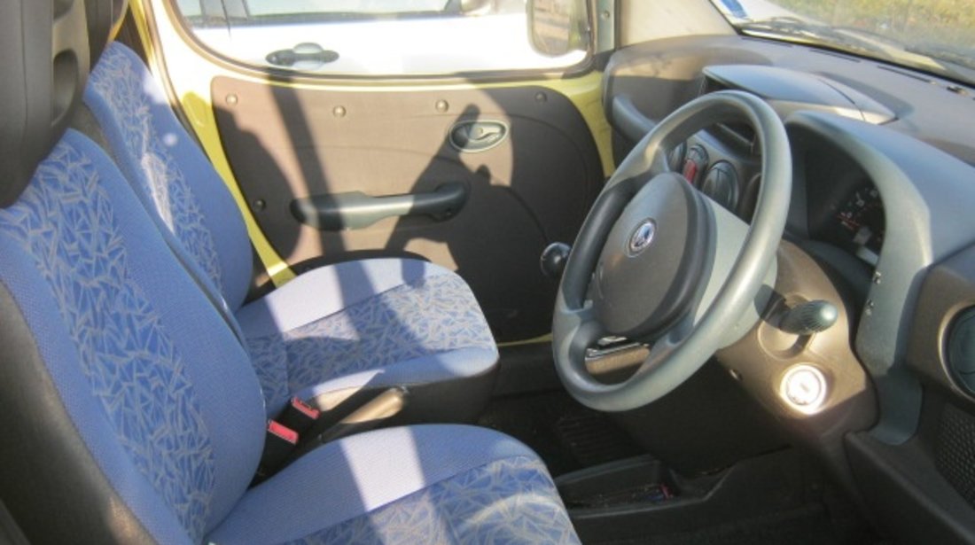 Dezmembrez Fiat Doblo din 2001, 2.0d