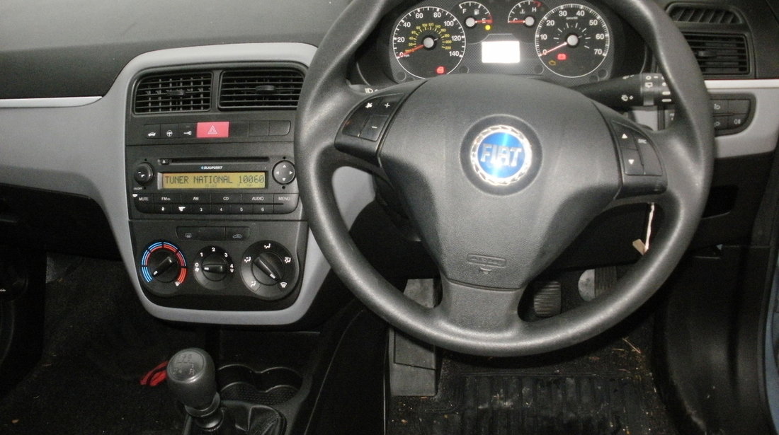 Dezmembrez Fiat Grande Punto, 1.2 benzina, an 2006