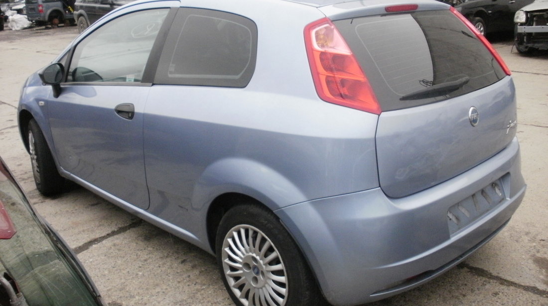 Dezmembrez Fiat Grande Punto, 1.2 benzina, an 2006