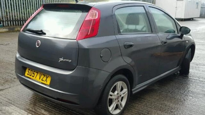 Dezmembrez Fiat Grande Punto 1.3b