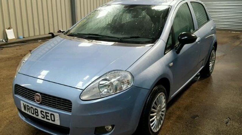 Dezmembrez Fiat Grande Punto 1.3M-JET