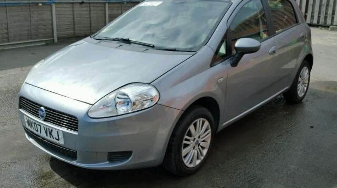 Dezmembrez Fiat Grande Punto 1.9jtd