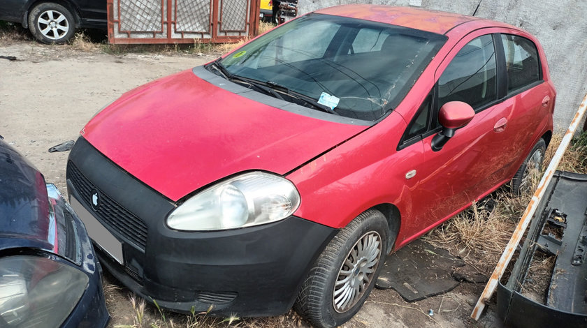 Dezmembrez Fiat GRANDE PUNTO (199) 2005 - Prezent 1.4 350 A1.000 ( CP: 77, KW: 57, CCM: 1368 ) Benzina