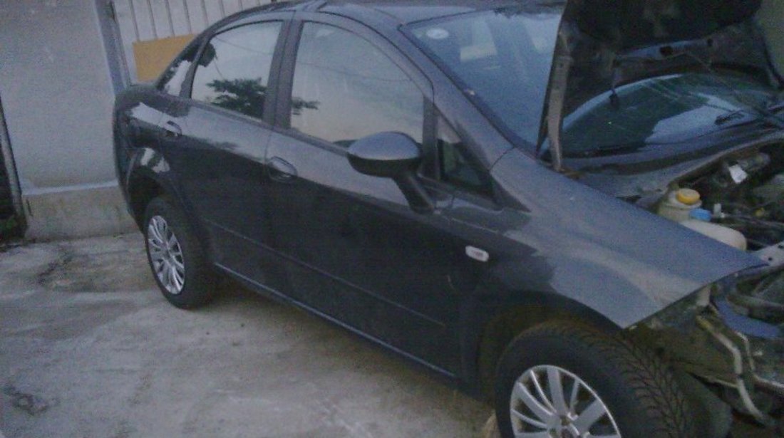 DEZMEMBREZ   FIAT  LINEA FIAT  LINEA