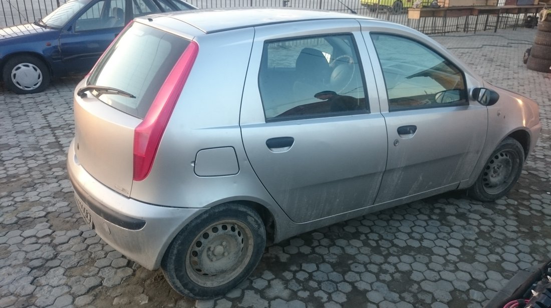 DEZMEMBREZ Fiat Punto 1.2 benzina,an fabricatie 2002