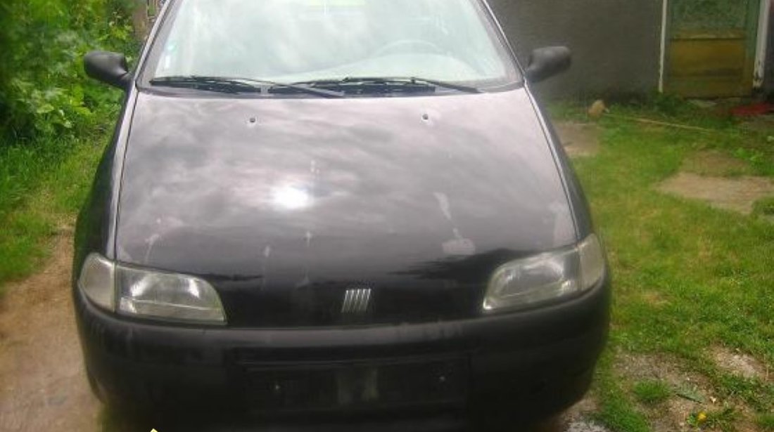 Dezmembrez fiat punto 1 2b