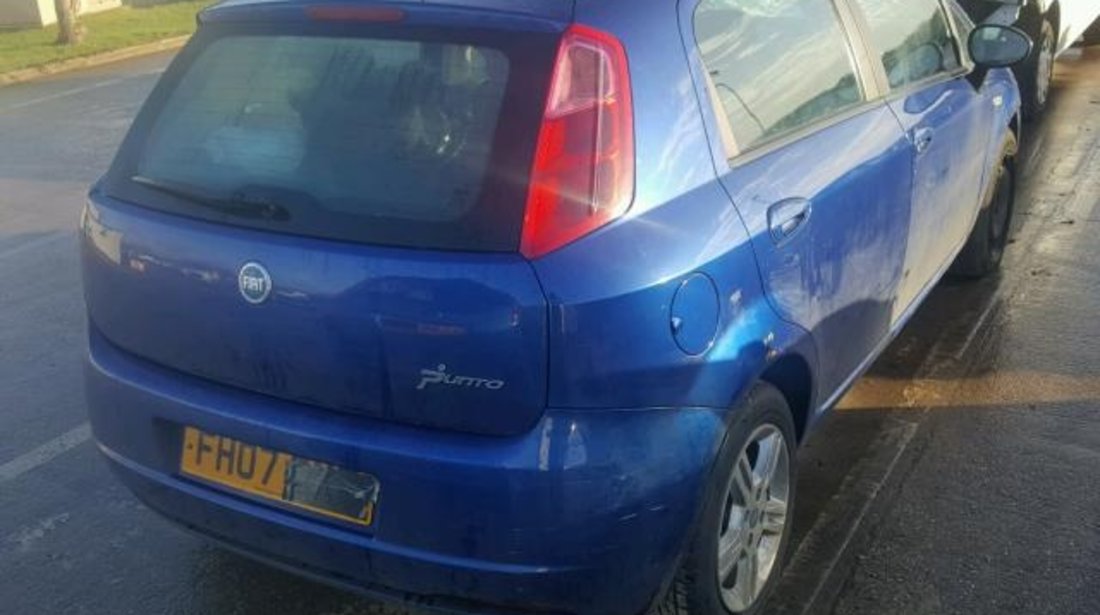 Dezmembrez Fiat Punto 1.3m-jet