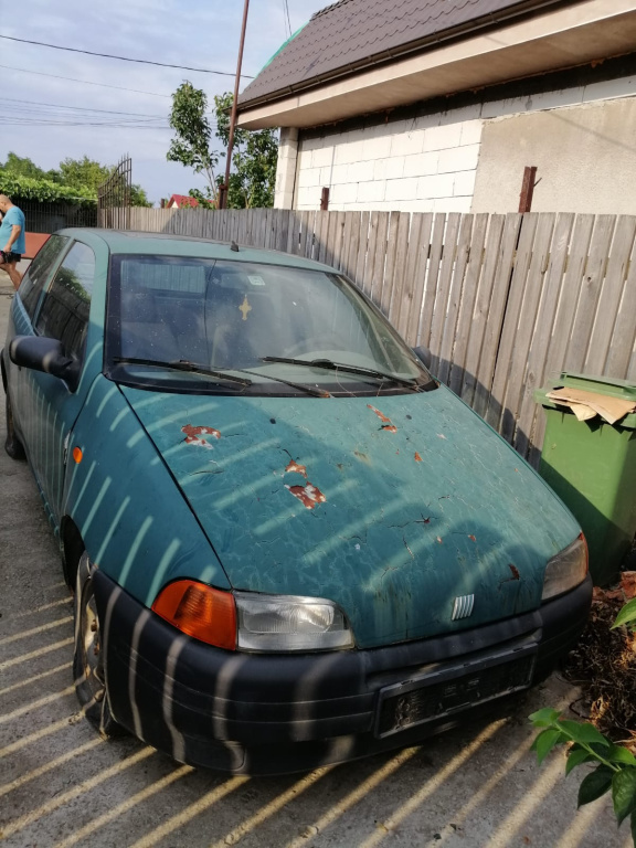 Dezmembrez Fiat PUNTO (176) 1993 - 1999 1.1 None( CP: None, KW: None, CCM: None ) Benzina