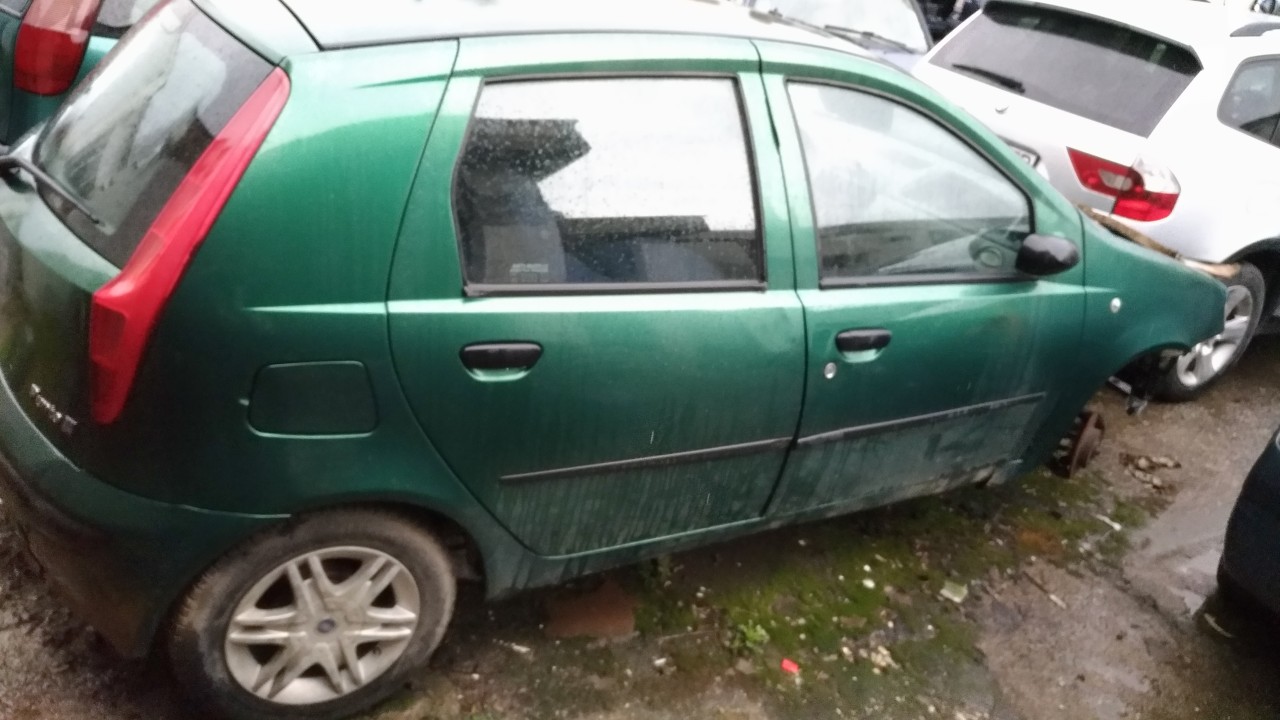Dezmembrez fiat punto 188, 1.2 benzina 8v, 44 kw 60 cp, motor 188a4000, an 2001