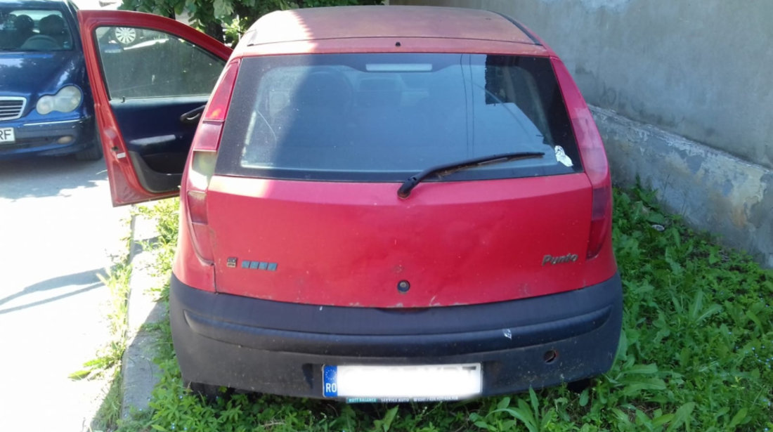 Dezmembrez Fiat PUNTO (188) 1999 - 2009 1.9 JTD Motorina