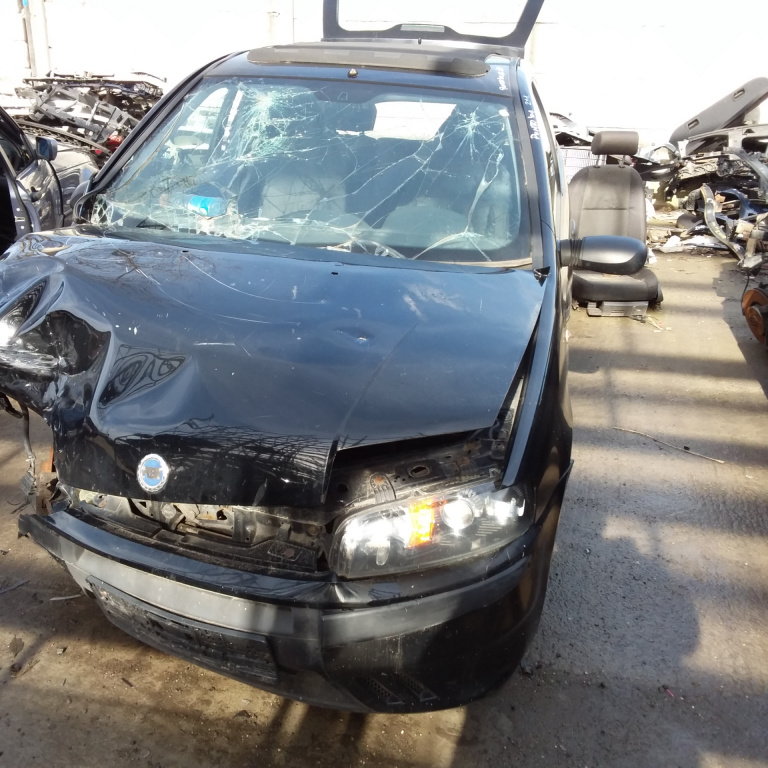Dezmembrez Fiat PUNTO (188) 1999 - 2010 1.2 16V 80 (188.233, .235, .253, .255, .333, .353, .639...) None( CP: None, KW: None, CCM: None ) Benzina