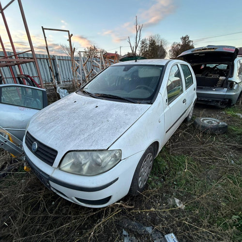 Dezmembrez Fiat PUNTO (188) 1999 - 2010 1.3 JTD 188 A9.000 ( CP: 69, KW: 51, CCM: 1248 ) Motorina