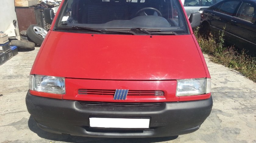 Dezmembrez Fiat Scudo din 1996 motor 1 9 d