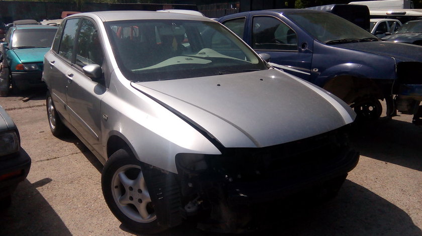 Dezmembrez Fiat Stilo 1.9 jtd 2002
