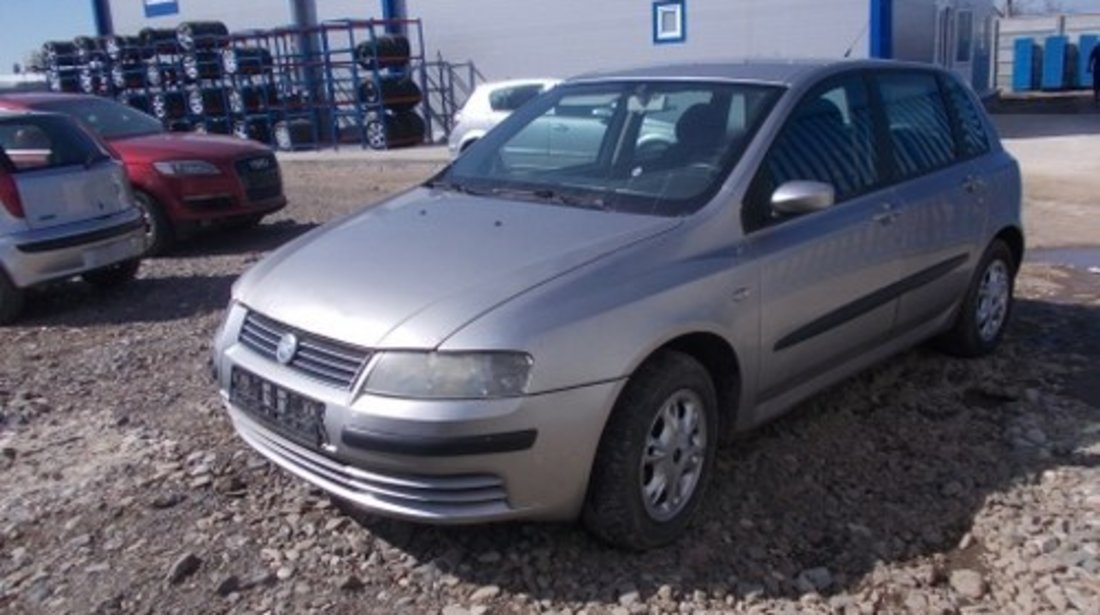 Dezmembrez Fiat Stilo ,an 2003