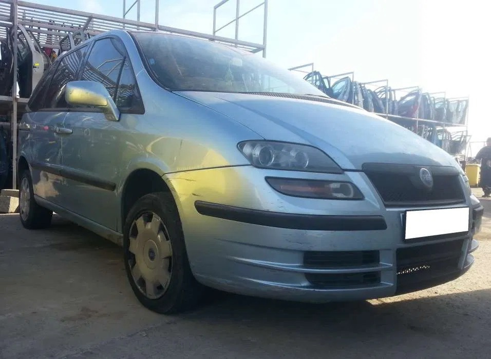 Dezmembrez Fiat ULYSSE (179) 2002 - 2010 2.2 JTD Motorina