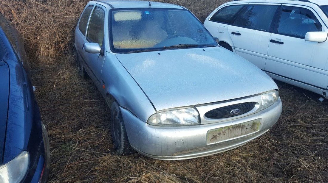 Dezmembrez Ford Fiesta 1.2 benzina an 1997