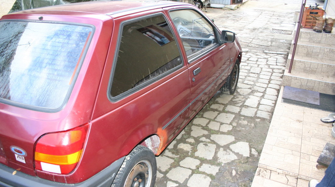 Dezmembrez ford fiesta 3, 1.1 benzina, an 1990-1995