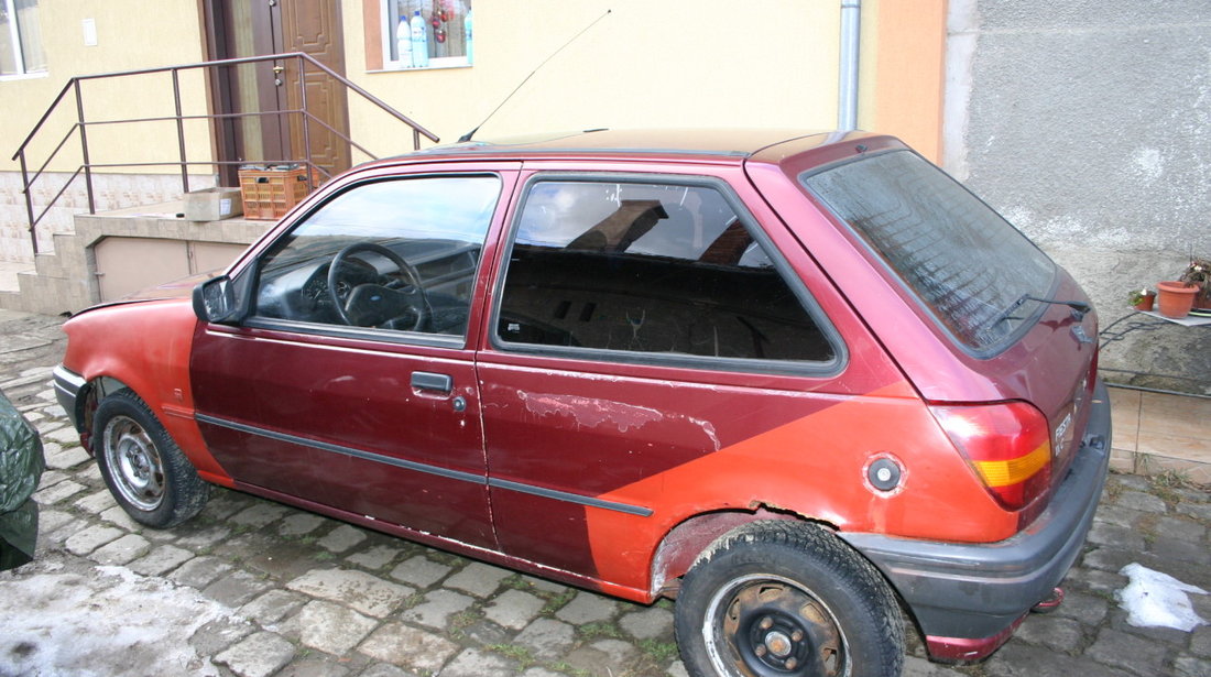 Dezmembrez ford fiesta 3, 1.1 benzina, an 1990-1995