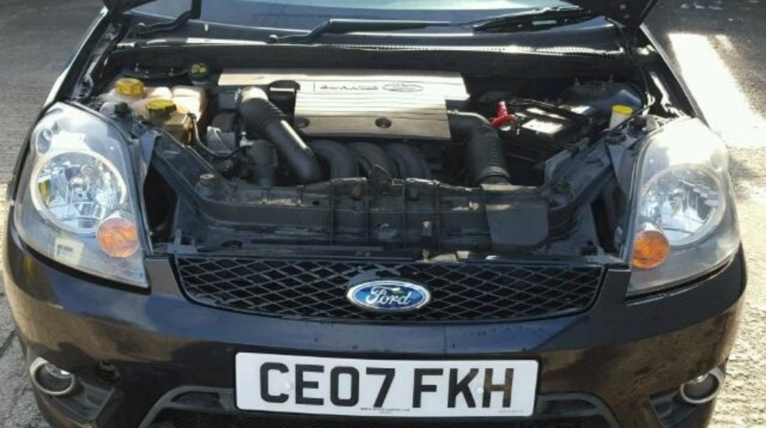 Dezmembrez Ford Fiesta 5, 1.6b