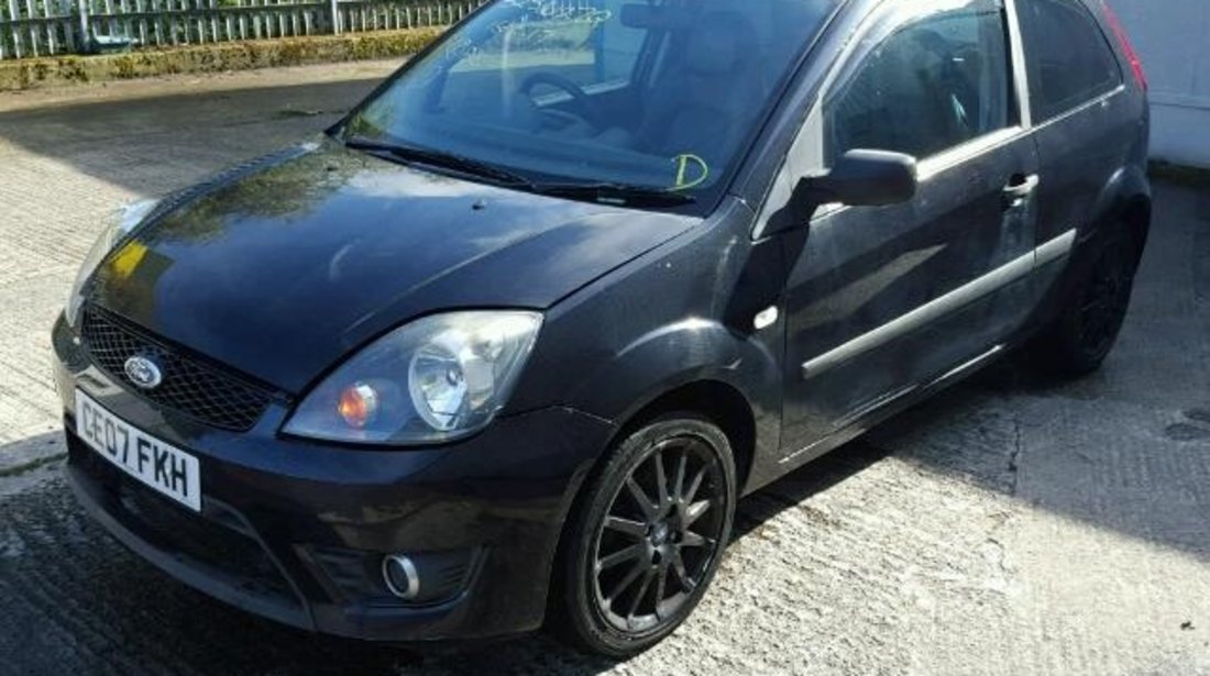 Dezmembrez Ford Fiesta 5, 1.6b