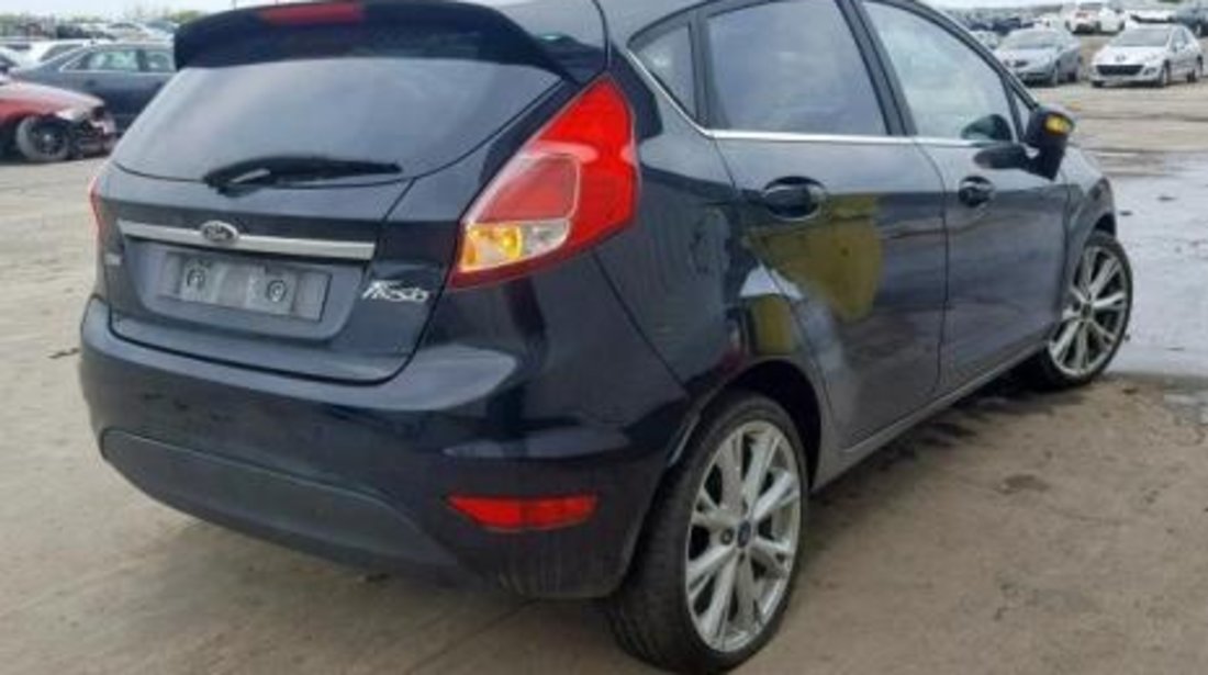 Dezmembrez Ford Fiesta 6