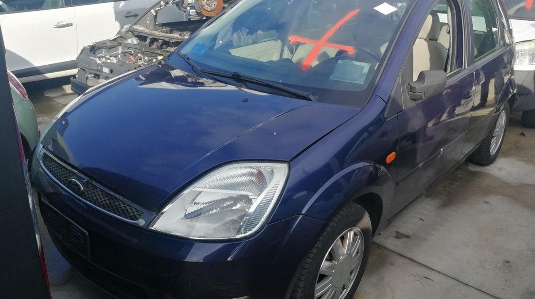 dezmembrez Ford Fiesta an 2004 1.25 16v tip motor FUJA