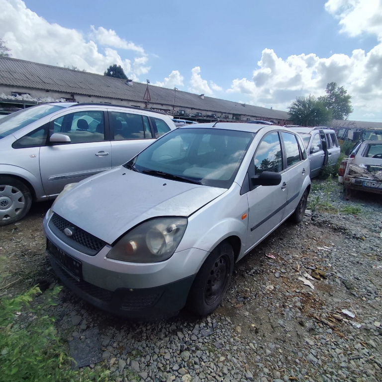 Dezmembrez Ford FIESTA Mk 5 2002 - 2008 1.25 16V FUJA( CP: 75, KW: 55, CCM: 1242 ) Benzina