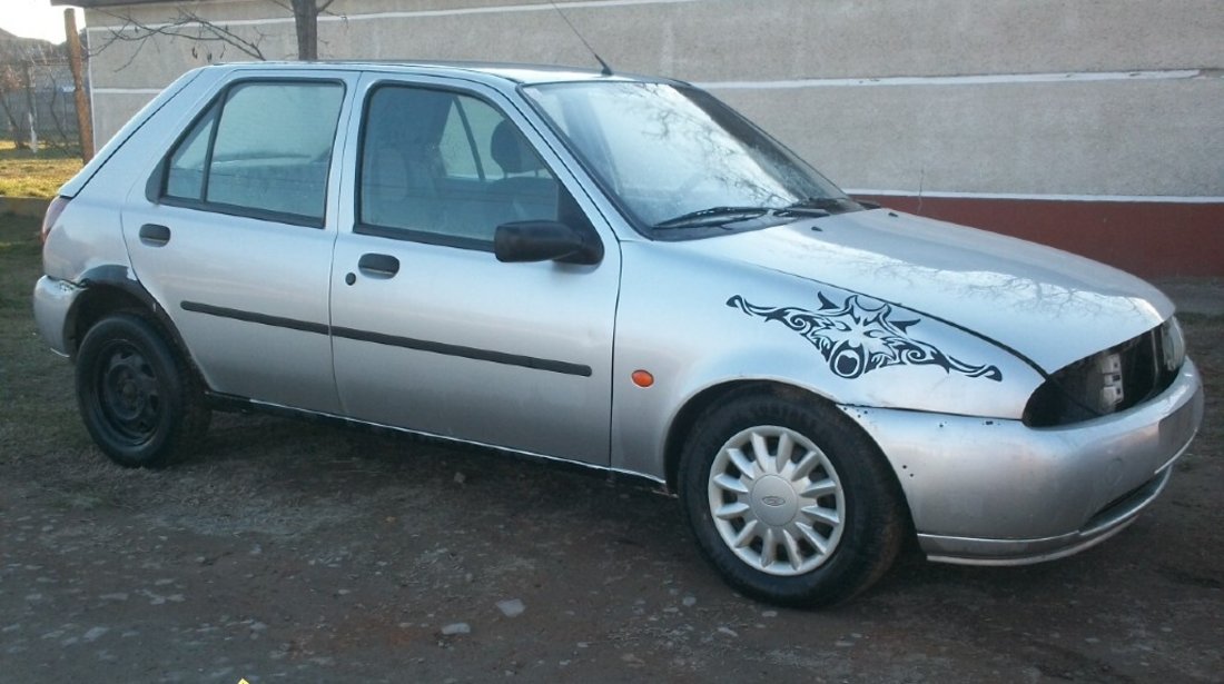 Dezmembrez Ford Fiesta Mk4 motor 1800 diesel an 1997