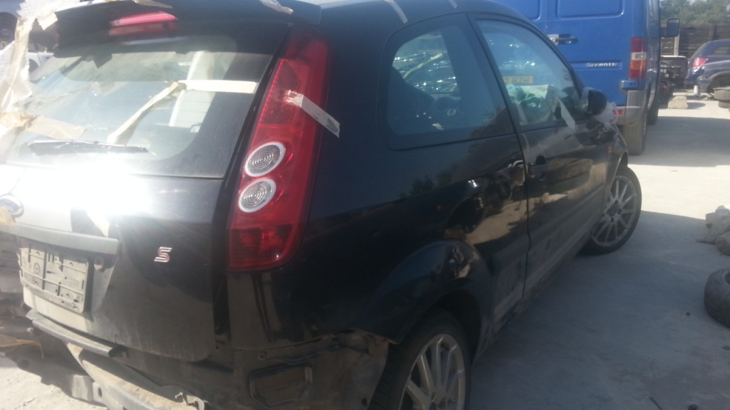 Dezmembrez Ford Fiesta V an fab 2002, 1.4 TDCI