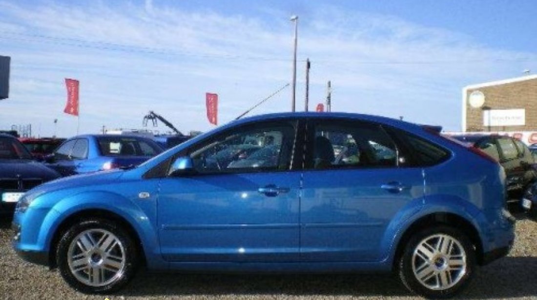 Dezmembrez ford focus 1 6 din 2005