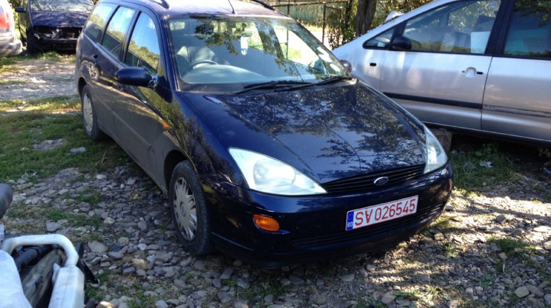 Dezmembrez ford focus 1 8i 1999