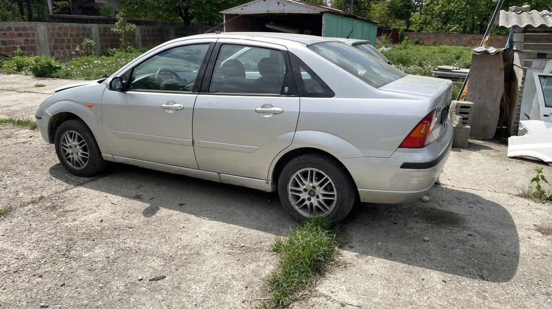 Dezmembrez Ford Focus 1 Sedan 1.8 TDCI 85kW 115cp F9DA Euro3 Gri an 2003