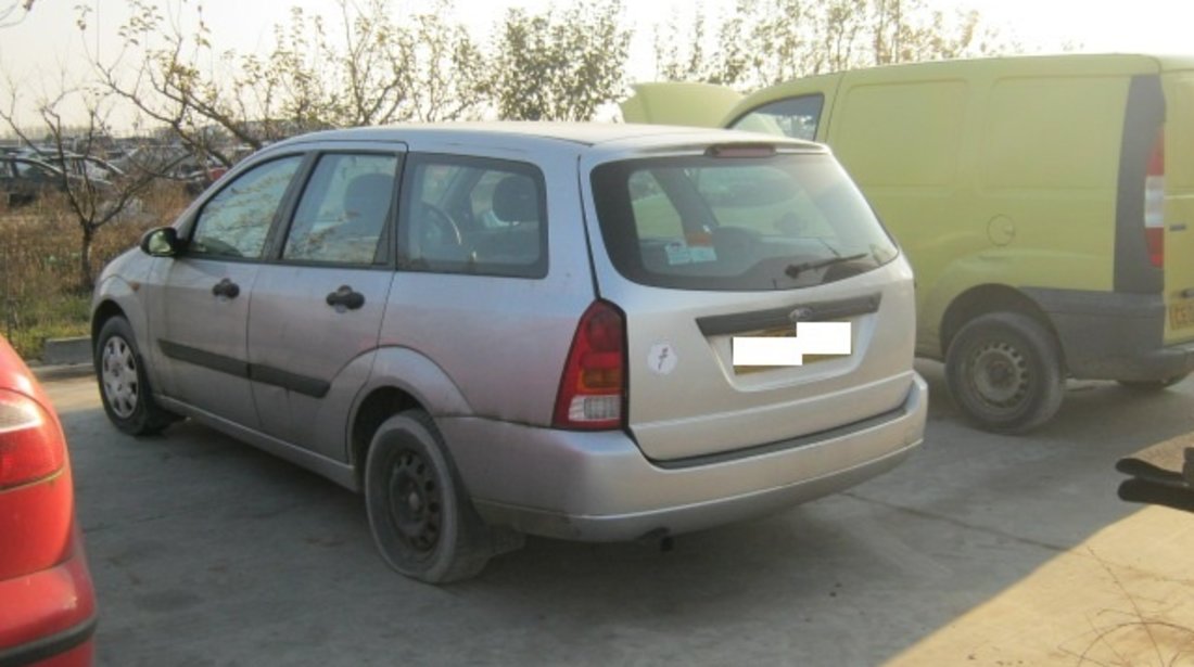 Dezmembrez Ford Focus 1998, 1.6b