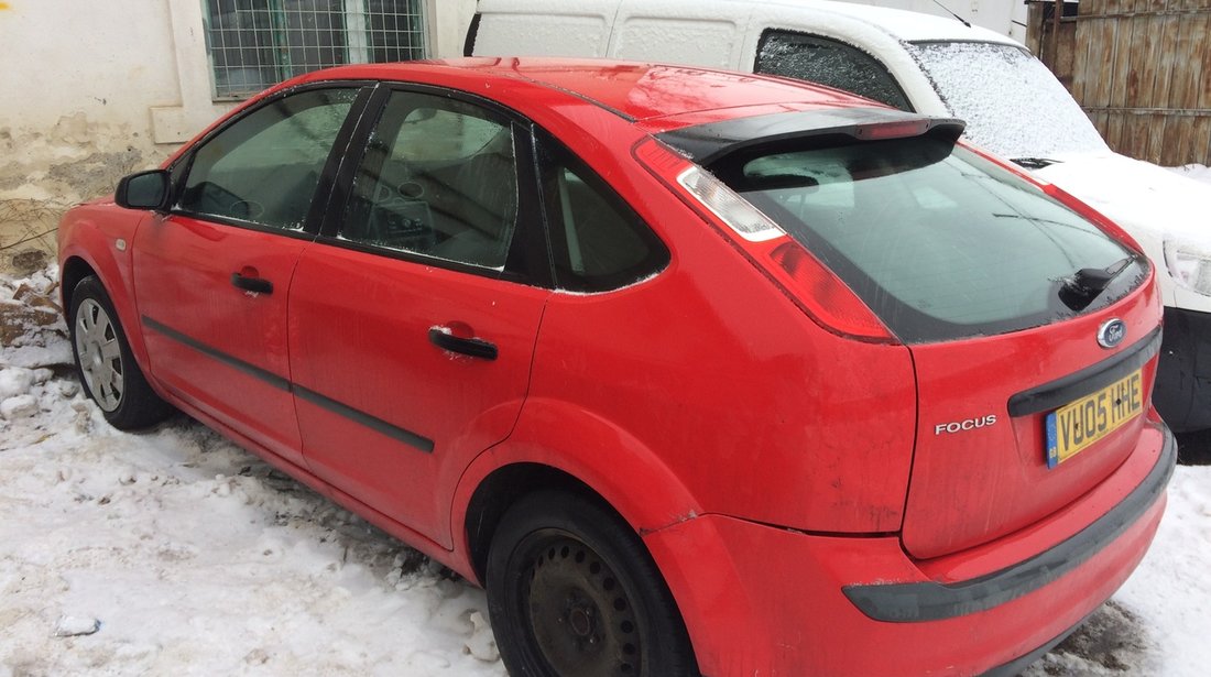 Dezmembrez Ford Focus 2 1.6 diesel 2005.