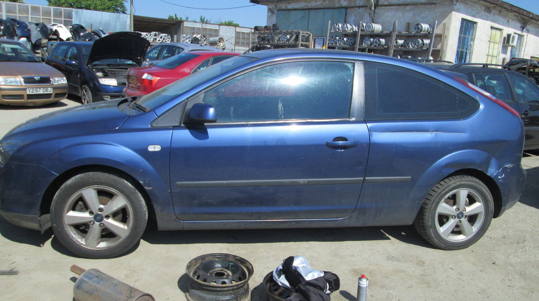 dezmembrez ford focus 2 1.6b an 2006 hatchback