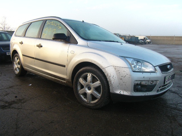 Dezmembrez Ford Focus 2 combi, 1.6 tdci, orice piesa!