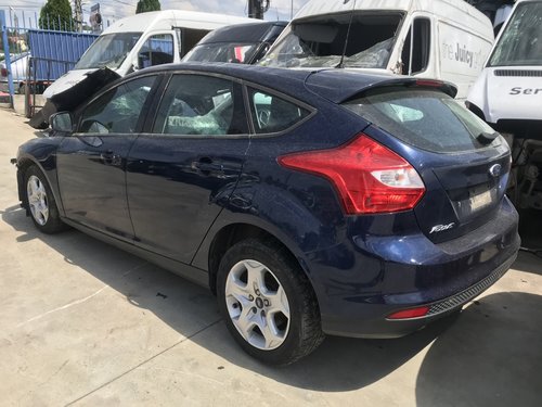 Dezmembrez Ford Focus 3 hatchback