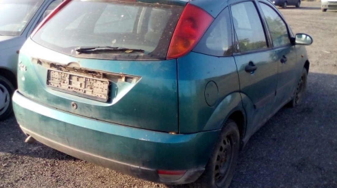 Dezmembrez Ford Focus, an 2001, motorizare 1.8 DI / TDDI