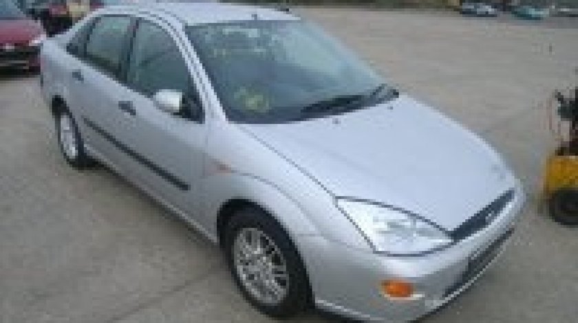 dezmembrez ford focus berlina 1.8 tdci din 2003