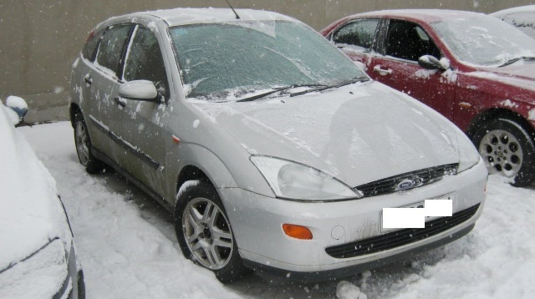 Dezmembrez Ford Focus din 2001, 1.6B,