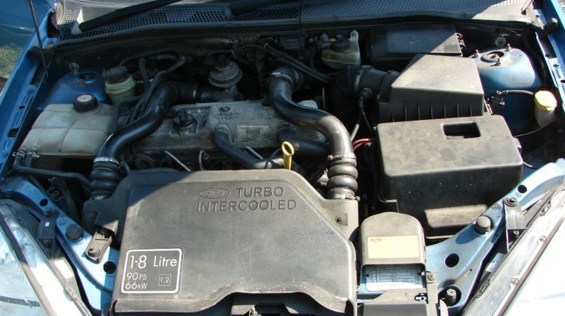 Dezmembrez Ford Focus din anul 2001