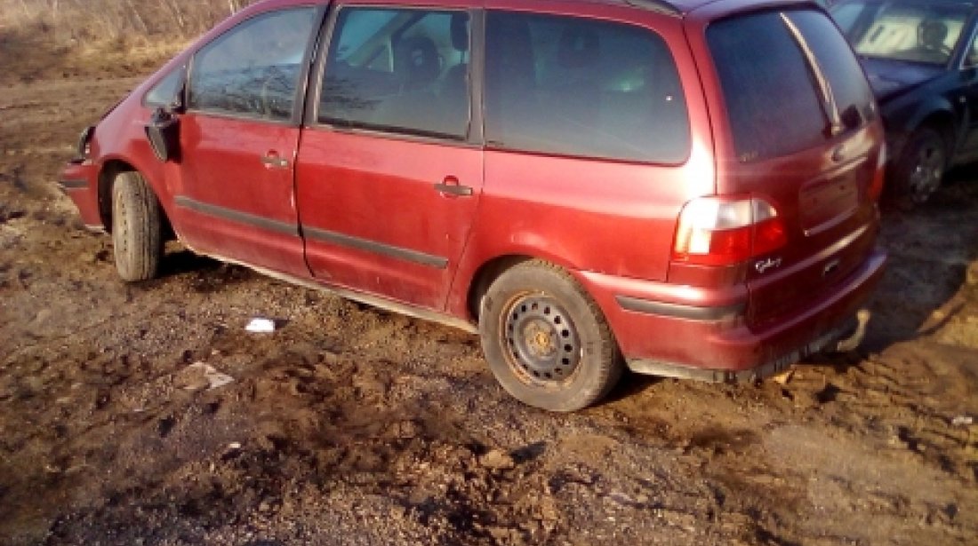 Dezmembrez Ford Galaxy, an 2006, motorizare 1.9 TDI