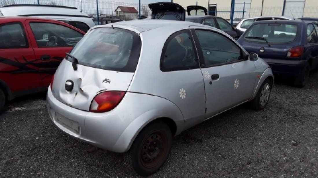 Dezmembrez Ford KA, an 2002, motorizare 1.0 I